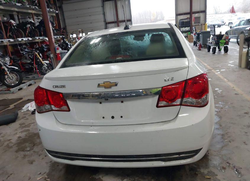 Photo 17 of 2015 Chevrolet Cruze LTZ (VIN 1G1PG5SB3F7211062)