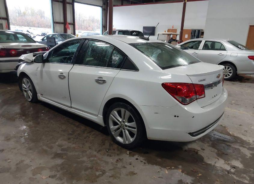 Photo 3 of 2015 Chevrolet Cruze LTZ (VIN 1G1PG5SB3F7211062)