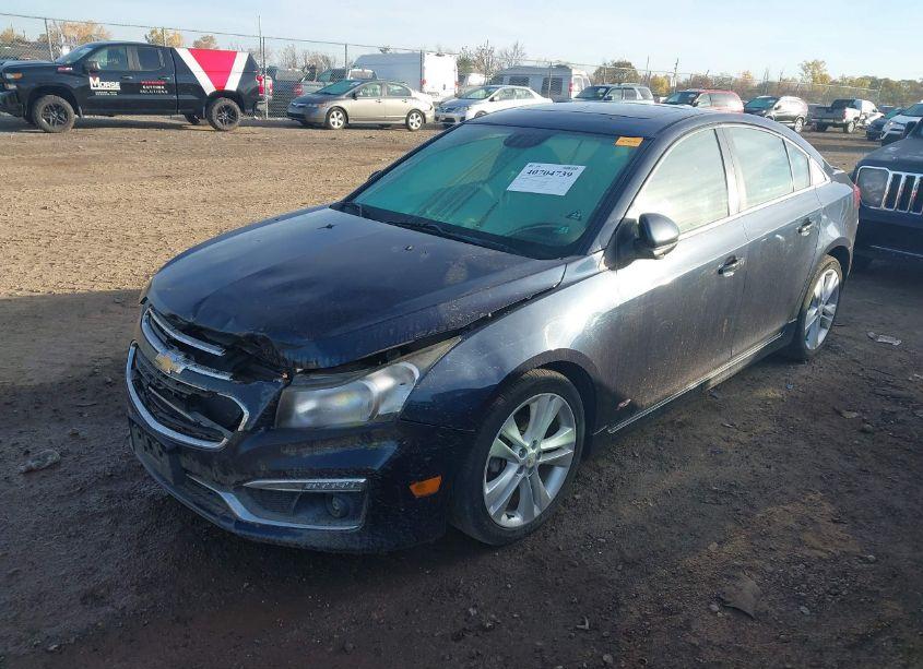 Photo 2 of 2015 Chevrolet Cruze LTZ (VIN 1G1PG5SB3F7249181)