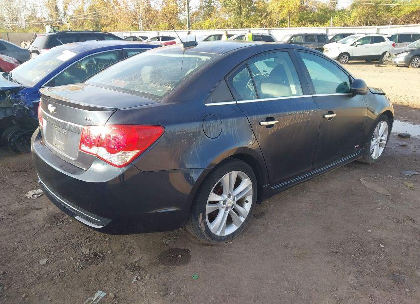 Photo 4 of 2015 Chevrolet Cruze LTZ (VIN 1G1PG5SB3F7249181)