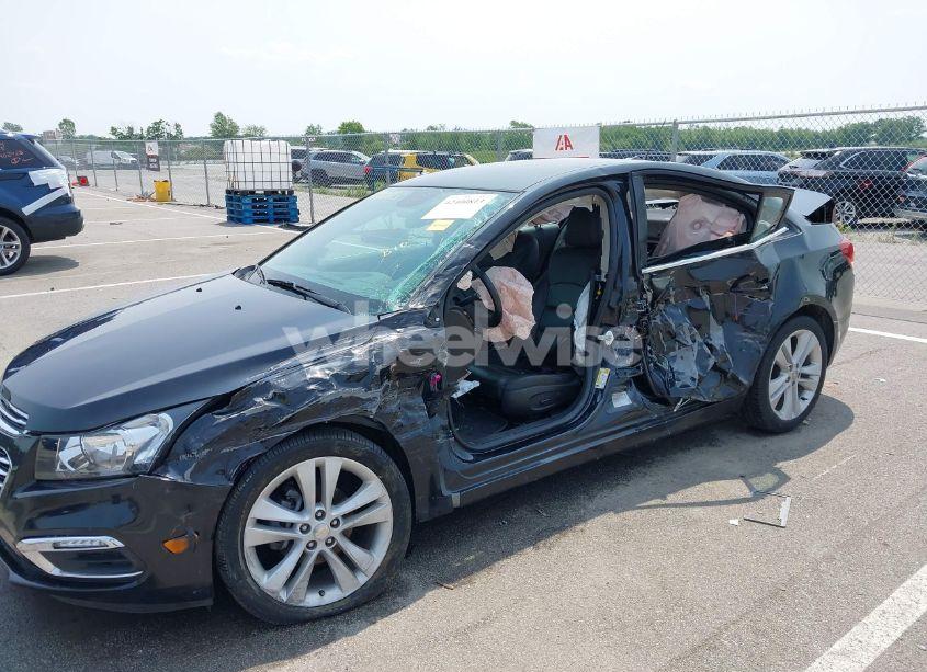 Photo 6 of 2015 Chevrolet Cruze LTZ (VIN 1G1PG5SB3F7265817)