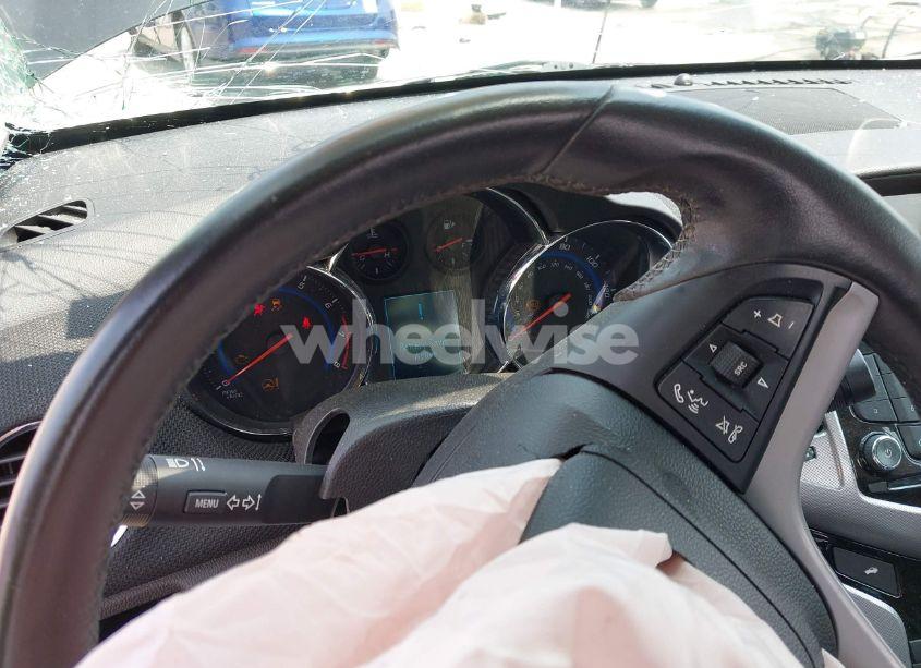 Photo 7 of 2015 Chevrolet Cruze LTZ (VIN 1G1PG5SB3F7265817)