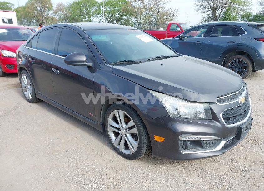 2015 Chevrolet Cruze LTZ (VIN 1G1PG5SB3F7299031) main photo