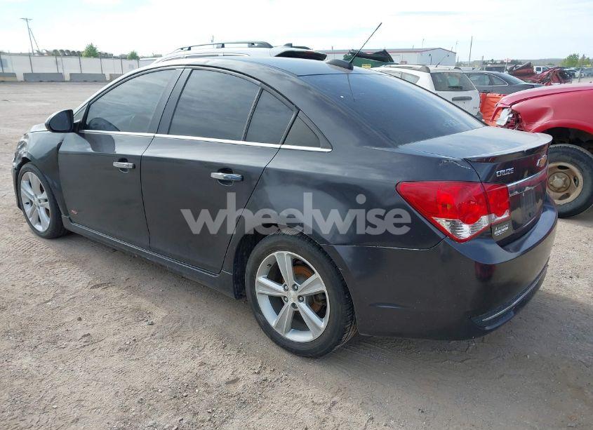 Photo 3 of 2015 Chevrolet Cruze LTZ (VIN 1G1PG5SB3F7299031)
