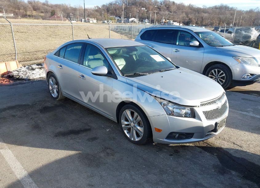 2014 Chevrolet Cruze LTZ (VIN 1G1PG5SB4E7412516) main photo