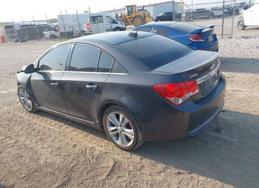 Photo 3 of 2015 Chevrolet Cruze LTZ (VIN 1G1PG5SB4F7247536)