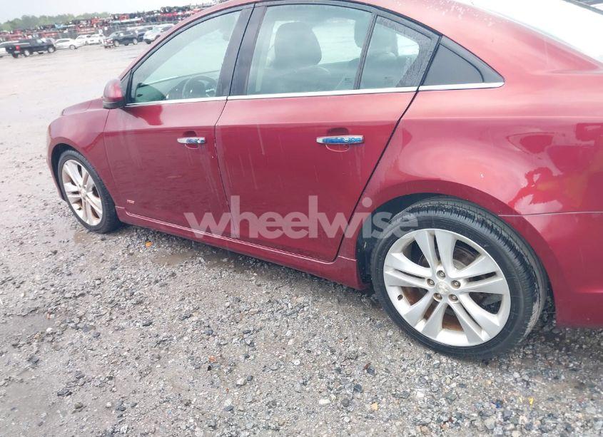 Photo 6 of 2015 Chevrolet Cruze LTZ (VIN 1G1PG5SB5F7259405)