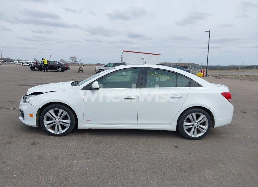 Photo 14 of 2015 Chevrolet Cruze LTZ (VIN 1G1PG5SB5F7293151)