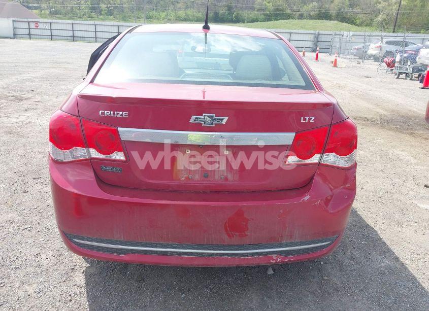 Photo 16 of 2014 Chevrolet Cruze LTZ (VIN 1G1PG5SB6E7310845)