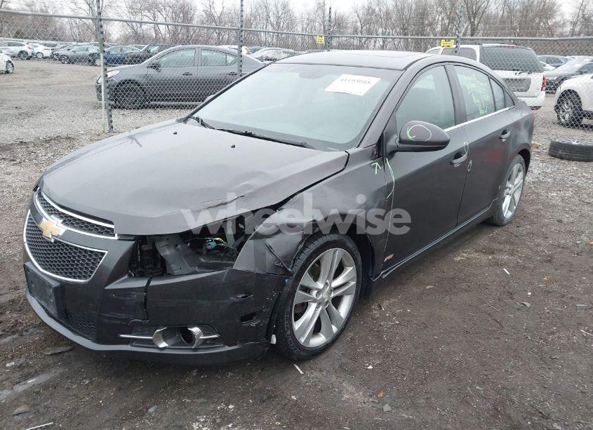 Photo 2 of 2014 Chevrolet Cruze LTZ (VIN 1G1PG5SB6E7370480)