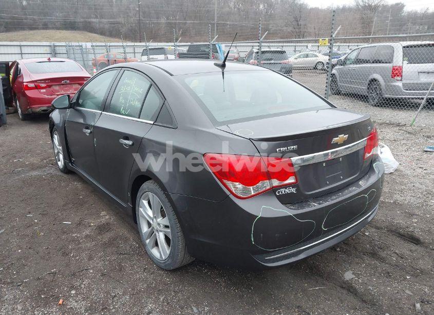Photo 3 of 2014 Chevrolet Cruze LTZ (VIN 1G1PG5SB6E7370480)