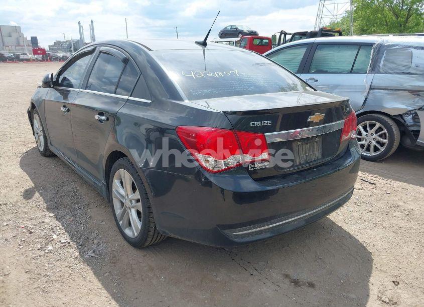Photo 3 of 2014 Chevrolet Cruze LTZ (VIN 1G1PG5SB6E7480977)