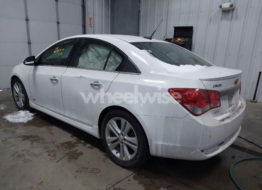 Photo 3 of 2014 Chevrolet Cruze LTZ (VIN 1G1PG5SB7E7147168)