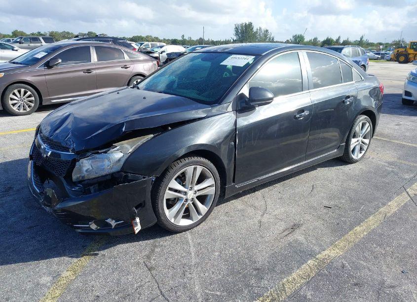 Photo 2 of 2014 Chevrolet Cruze LTZ (VIN 1G1PG5SB7E7315035)