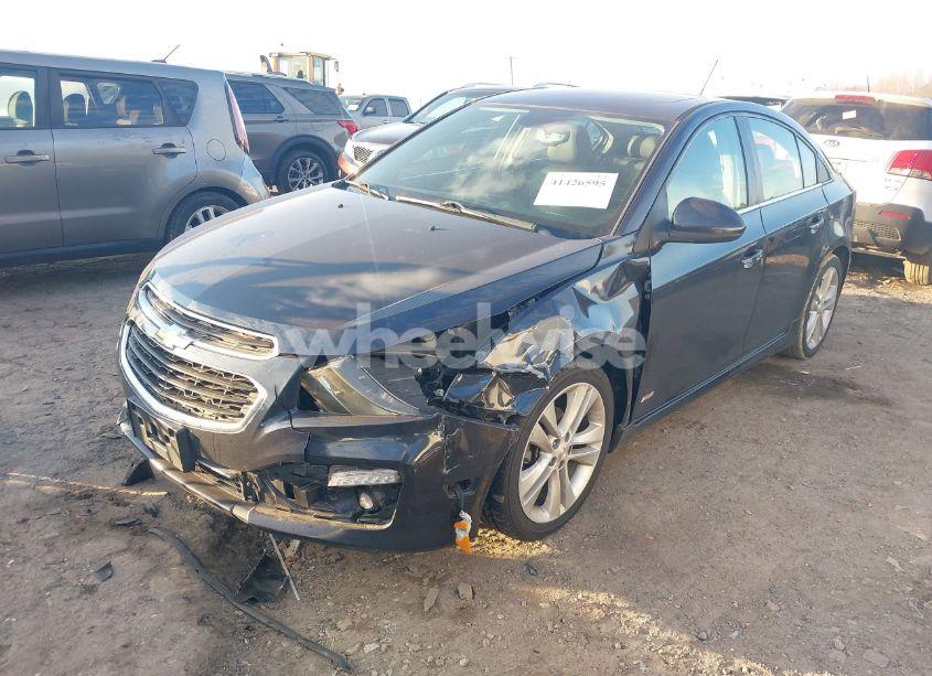 Photo 2 of 2015 Chevrolet Cruze LTZ (VIN 1G1PG5SB7F7217219)