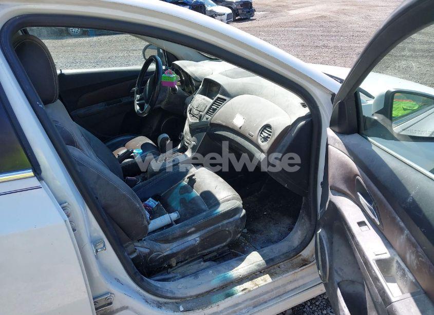 Photo 5 of 2015 Chevrolet Cruze LTZ (VIN 1G1PG5SB7F7227670)