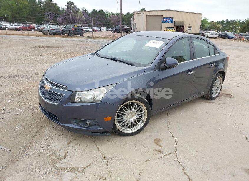 Photo 2 of 2013 Chevrolet Cruze LTZ (VIN 1G1PG5SB8D7121418)