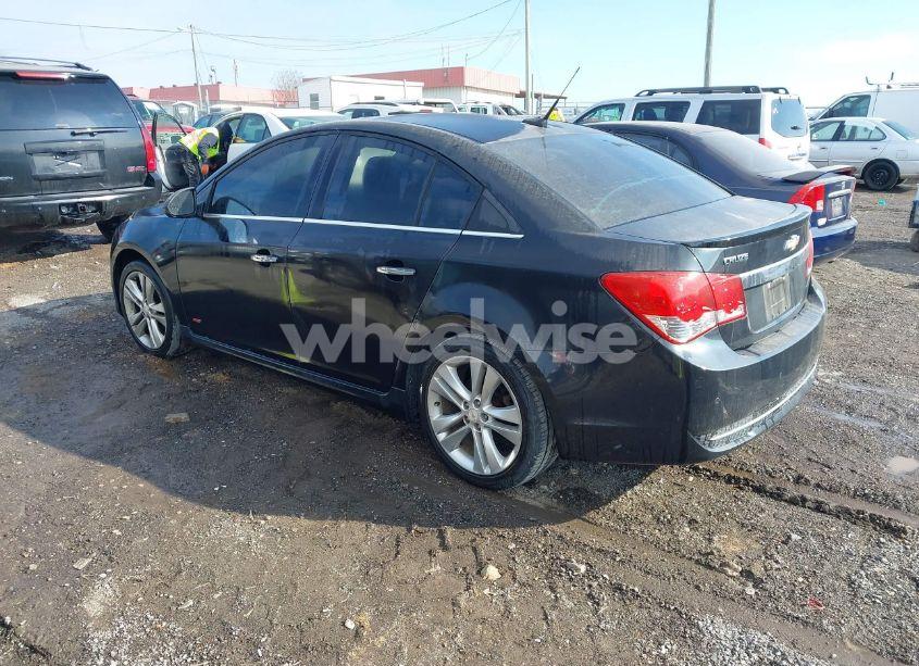 Photo 3 of 2013 Chevrolet Cruze LTZ (VIN 1G1PG5SB8D7325412)
