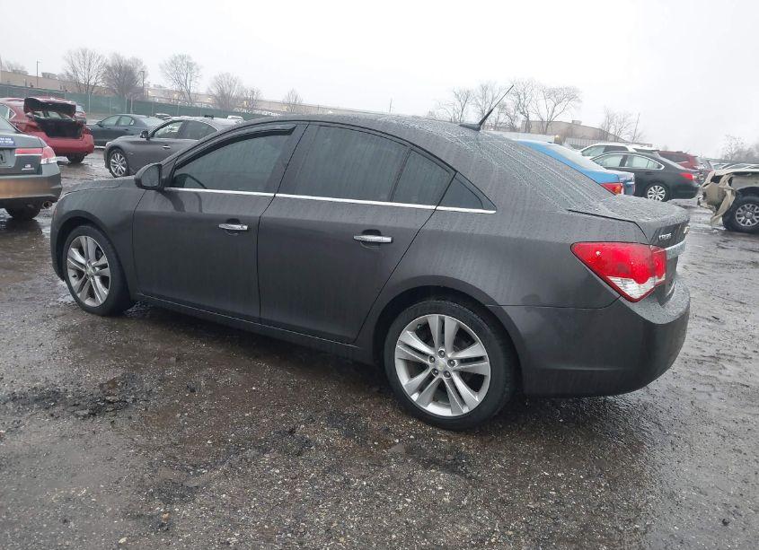 Photo 3 of 2014 Chevrolet Cruze LTZ (VIN 1G1PG5SB8E7390715)
