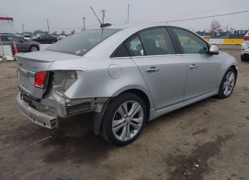 Photo 4 of 2015 Chevrolet Cruze LTZ (VIN 1G1PG5SB8F7132678)