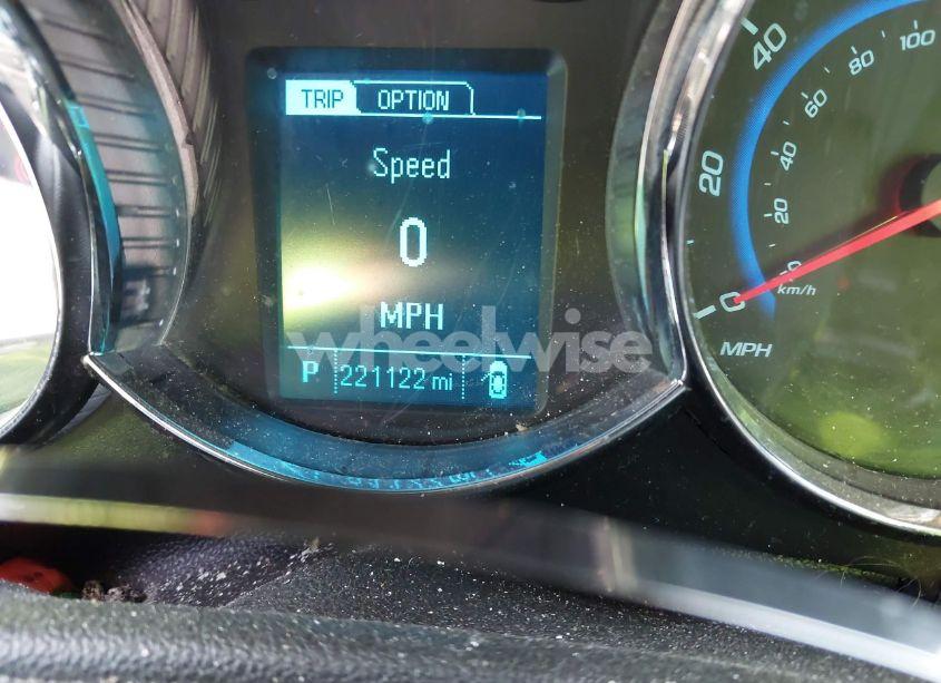 Photo 7 of 2015 Chevrolet Cruze LTZ (VIN 1G1PG5SB8F7217875)