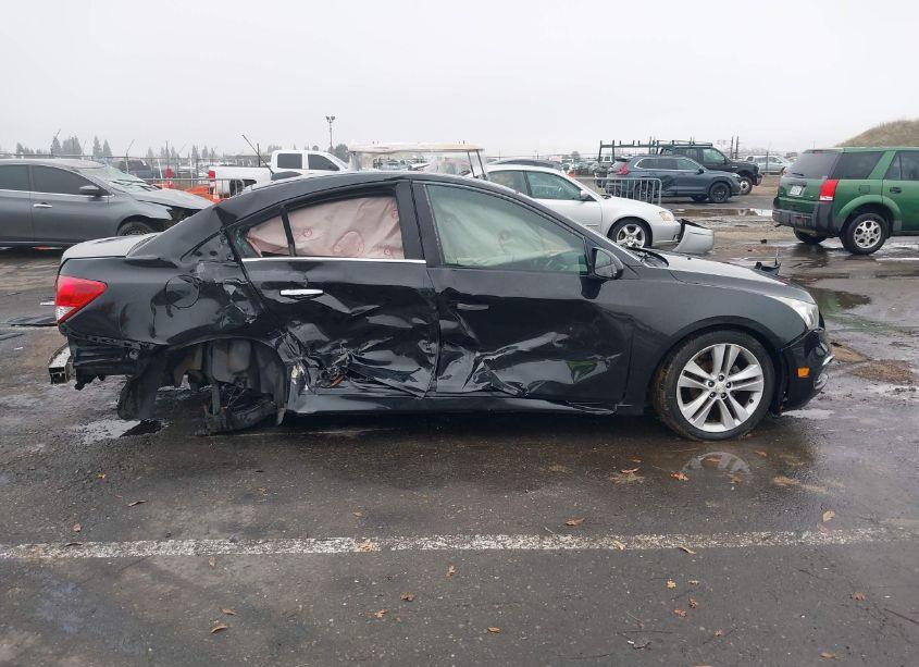 Photo 13 of 2015 Chevrolet Cruze LTZ (VIN 1G1PG5SB9F7165821)