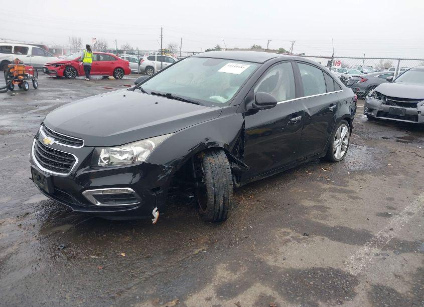 Photo 2 of 2015 Chevrolet Cruze LTZ (VIN 1G1PG5SB9F7165821)