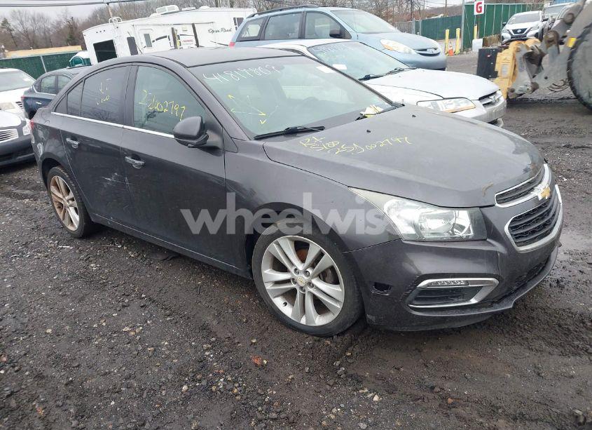 2015 Chevrolet Cruze LTZ (VIN 1G1PG5SB9F7231090) main photo