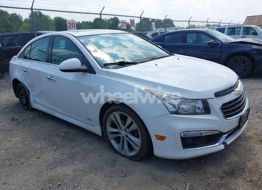 2015 Chevrolet Cruze LTZ (VIN 1G1PG5SB9F7252554) main photo