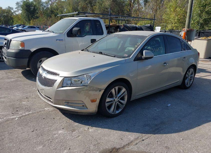 Photo 2 of 2013 Chevrolet Cruze LTZ (VIN 1G1PG5SBXD7140164)
