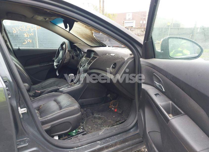 Photo 5 of 2013 Chevrolet Cruze LTZ (VIN 1G1PG5SBXD7145798)