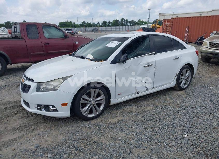 Photo 2 of 2013 Chevrolet Cruze LTZ (VIN 1G1PG5SBXD7229104)