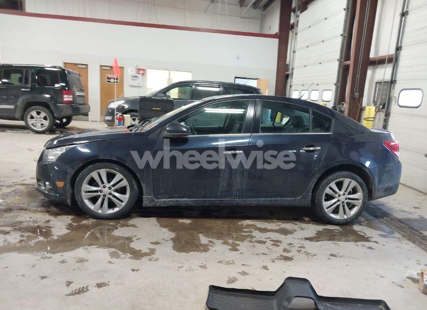 Photo 13 of 2014 Chevrolet Cruze LTZ (VIN 1G1PG5SBXE7165924)
