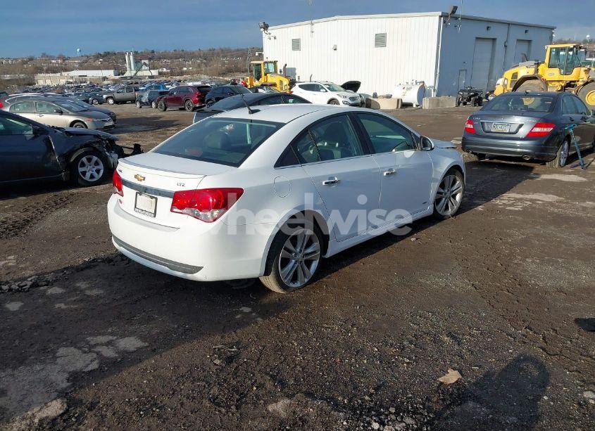 Photo 4 of 2014 Chevrolet Cruze LTZ (VIN 1G1PG5SBXE7282645)