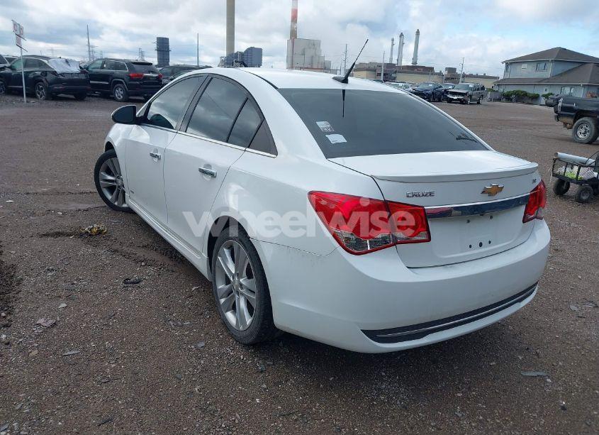 Photo 3 of 2014 Chevrolet Cruze LTZ (VIN 1G1PG5SBXE7377884)