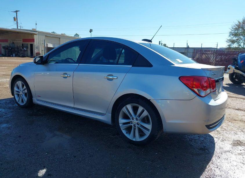 Photo 3 of 2015 Chevrolet Cruze LTZ (VIN 1G1PG5SBXF7183440)