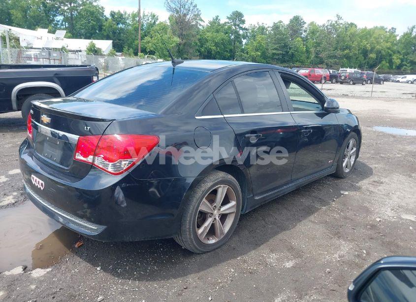 Photo 4 of 2012 Chevrolet Cruze 2LT (VIN 1G1PG5SC1C7144868)