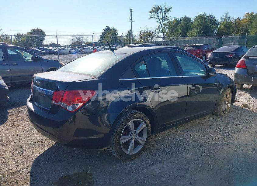 Photo 4 of 2012 Chevrolet Cruze 2LT (VIN 1G1PG5SC1C7234151)
