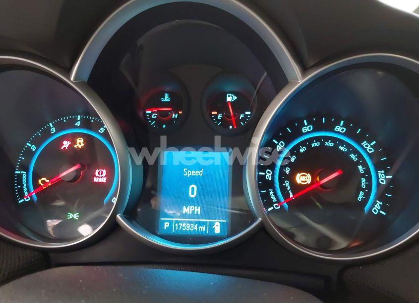 Photo 7 of 2012 Chevrolet Cruze 2LT (VIN 1G1PG5SC3C7228819)