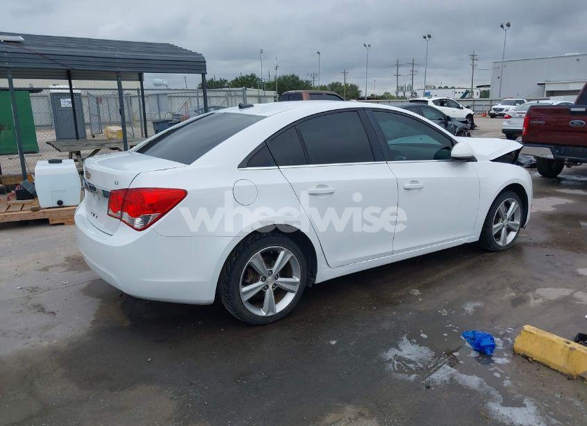 Photo 4 of 2012 Chevrolet Cruze 2LT (VIN 1G1PG5SC4C7101173)