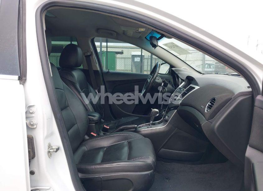 Photo 5 of 2012 Chevrolet Cruze 2LT (VIN 1G1PG5SC4C7101173)