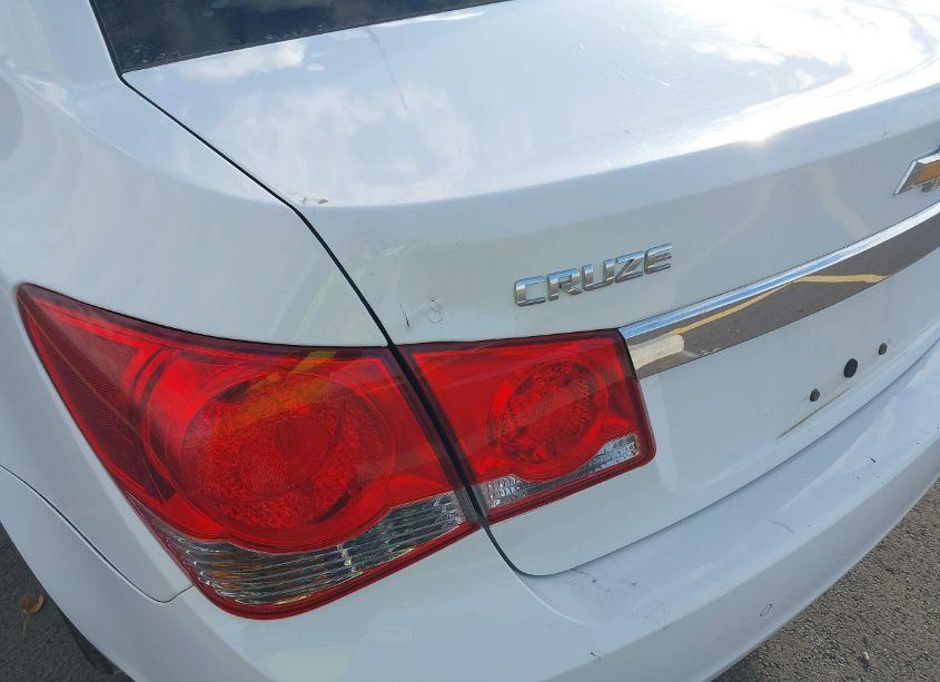 Photo 6 of 2012 Chevrolet Cruze 2LT (VIN 1G1PG5SC4C7295249)