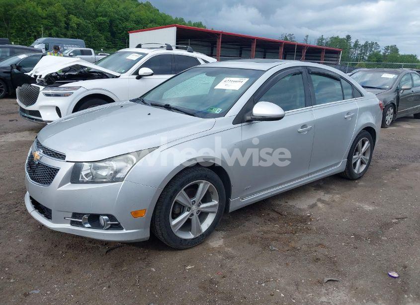Photo 2 of 2012 Chevrolet Cruze 2LT (VIN 1G1PG5SC5C7169708)