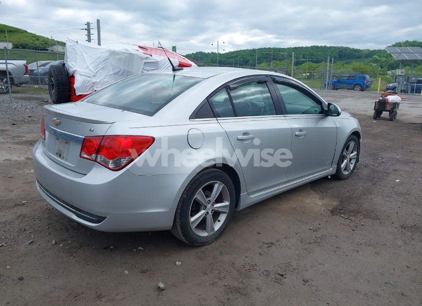 Photo 4 of 2012 Chevrolet Cruze 2LT (VIN 1G1PG5SC5C7169708)