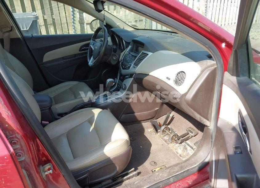 Photo 5 of 2012 Chevrolet Cruze 2LT (VIN 1G1PG5SC5C7224920)