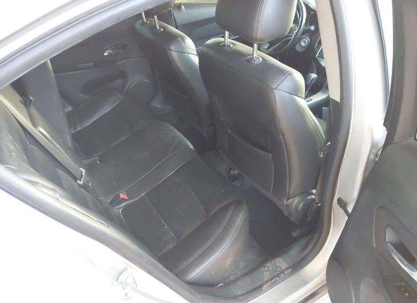 Photo 8 of 2012 Chevrolet Cruze 2LT (VIN 1G1PG5SC5C7370492)
