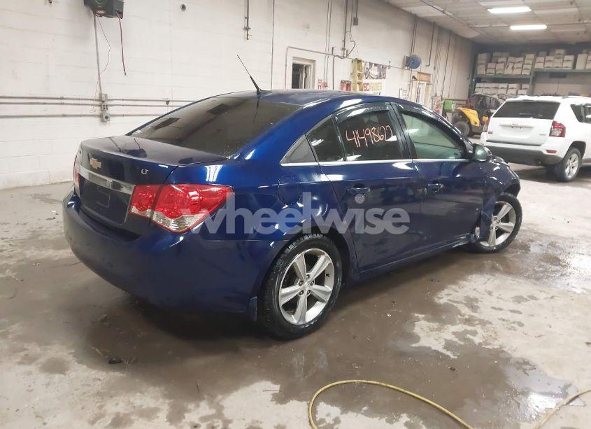 Photo 4 of 2012 Chevrolet Cruze 2LT (VIN 1G1PG5SC6C7205017)