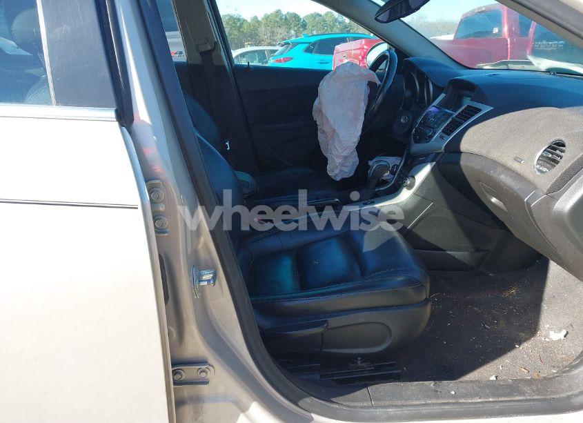 Photo 5 of 2012 Chevrolet Cruze 2LT (VIN 1G1PG5SC7C7139156)