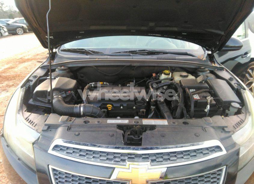 Photo 10 of 2012 Chevrolet Cruze 2LT (VIN 1G1PG5SC7C7246868)