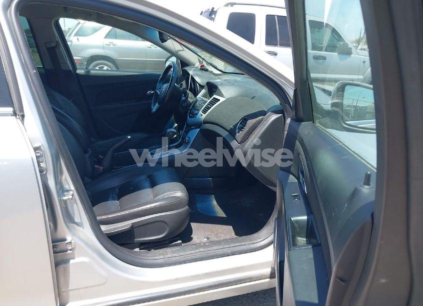 Photo 5 of 2012 Chevrolet Cruze 2LT (VIN 1G1PG5SCXC7100643)